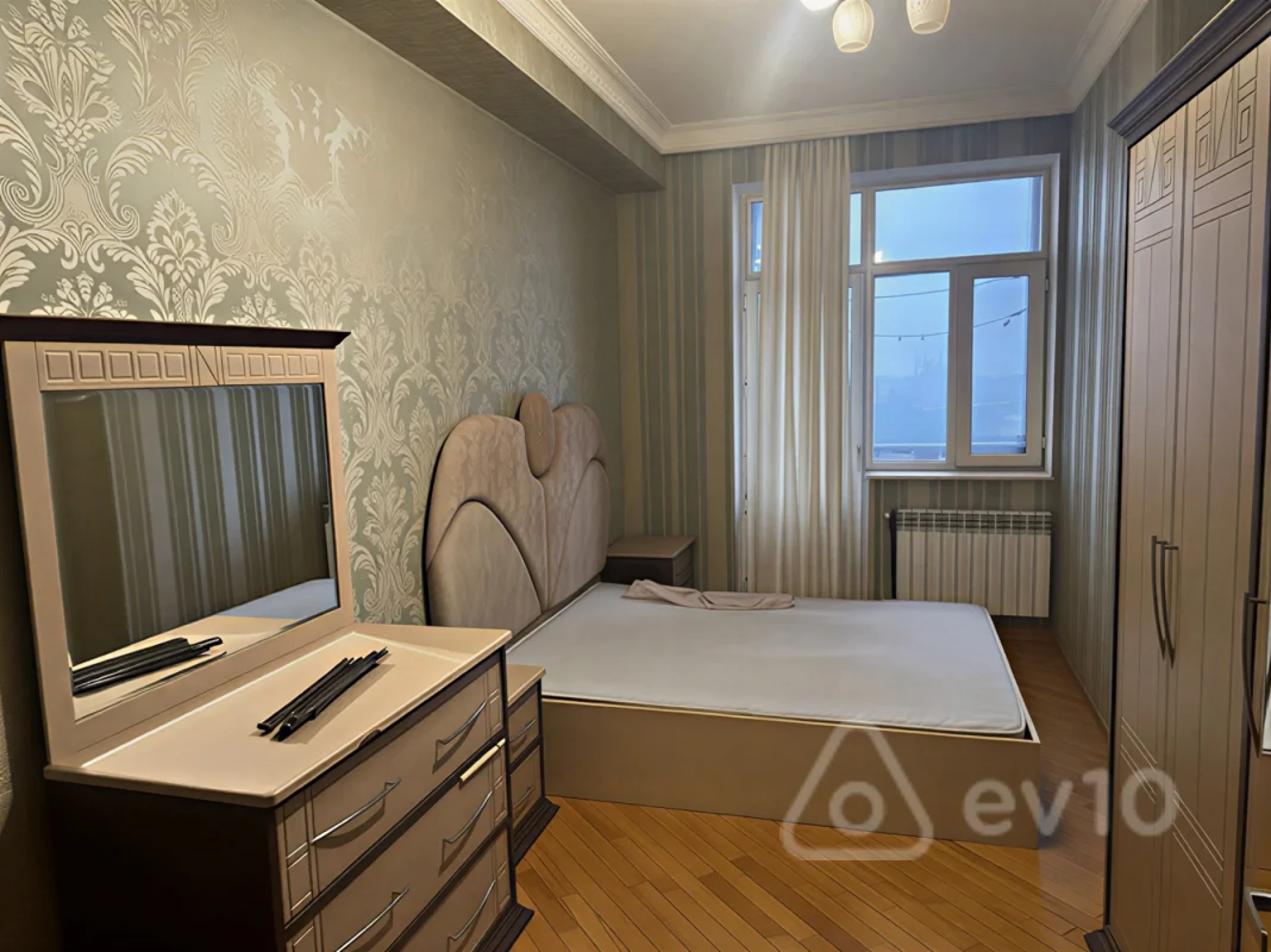 Kirayə verilir 3 otaqlı yeni tikili 125 m²