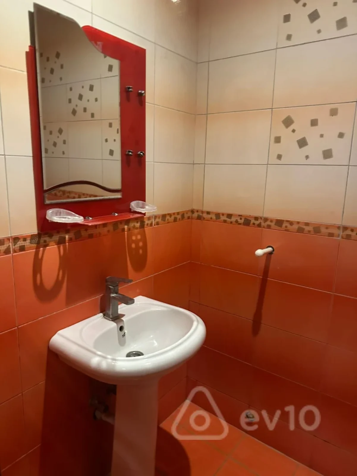 Kirayə verilir 3 otaqlı yeni tikili 125 m²