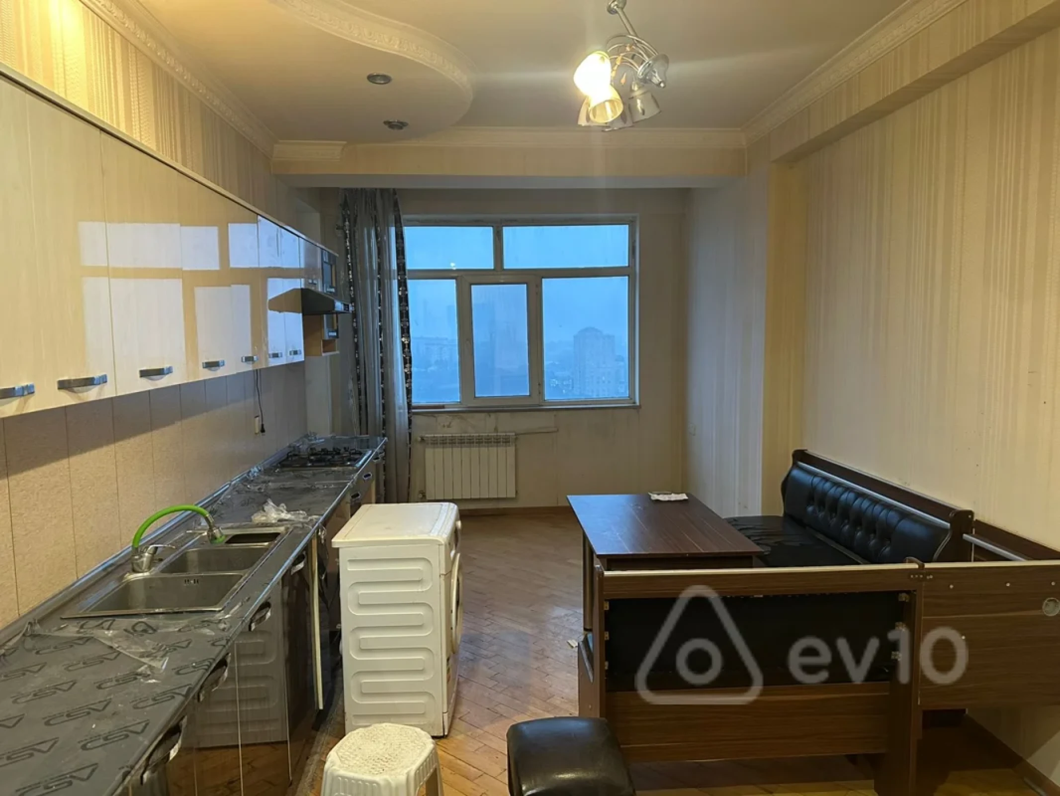 Kirayə verilir 3 otaqlı yeni tikili 125 m²