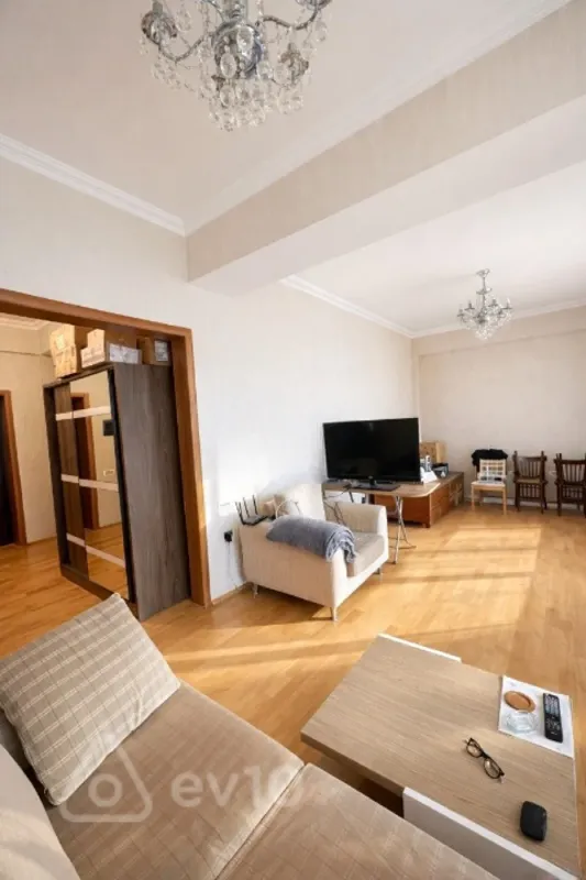 Satılır 2 otaqlı yeni tikili 73 m²