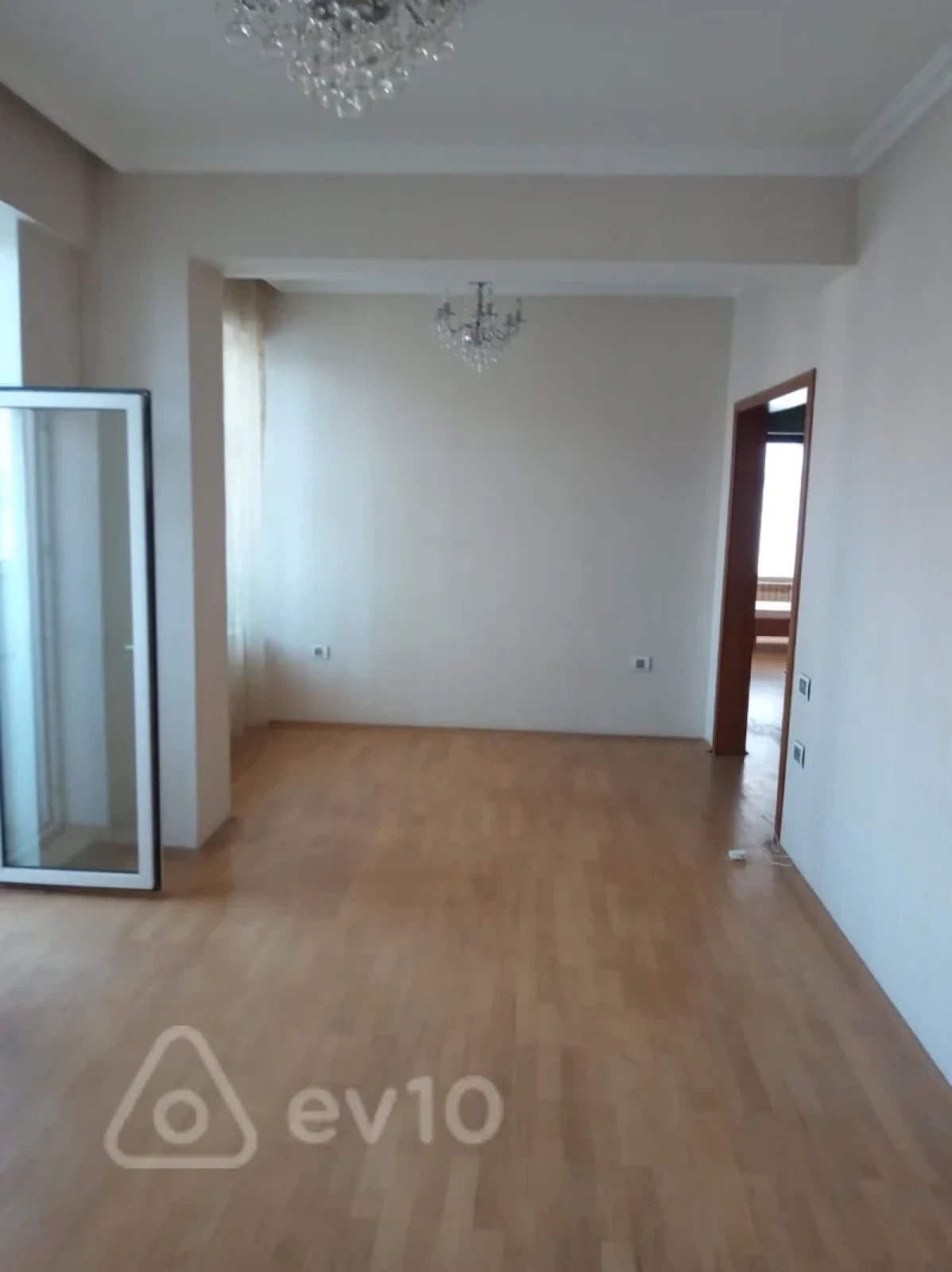 Satılır 2 otaqlı yeni tikili 73 m²