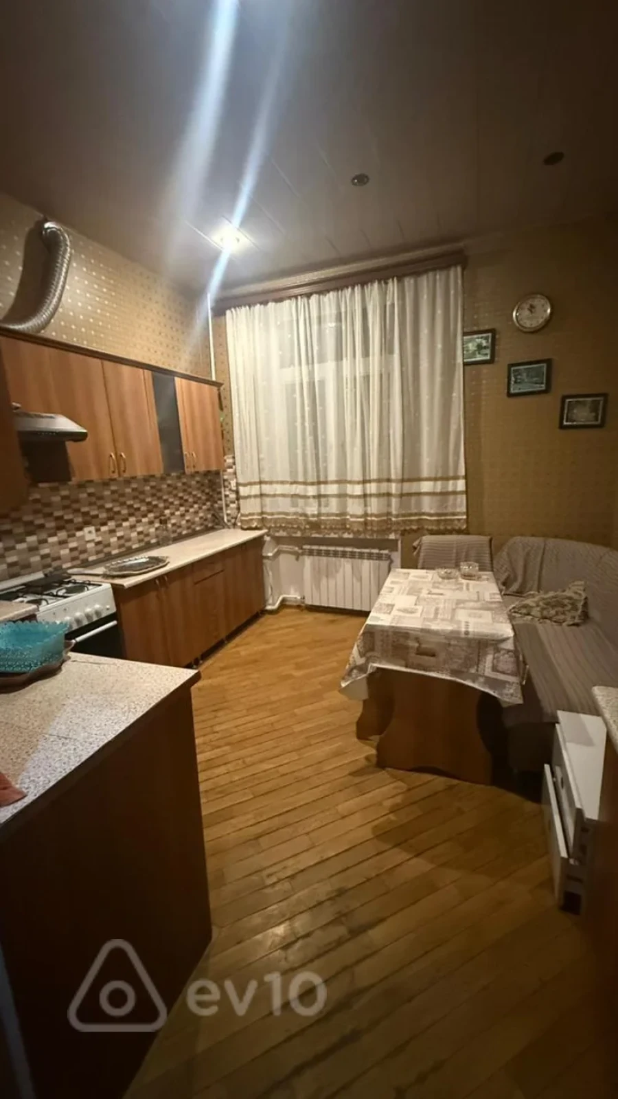 Kirayə verilir 2 otaqlı köhnə tikili 65 m²