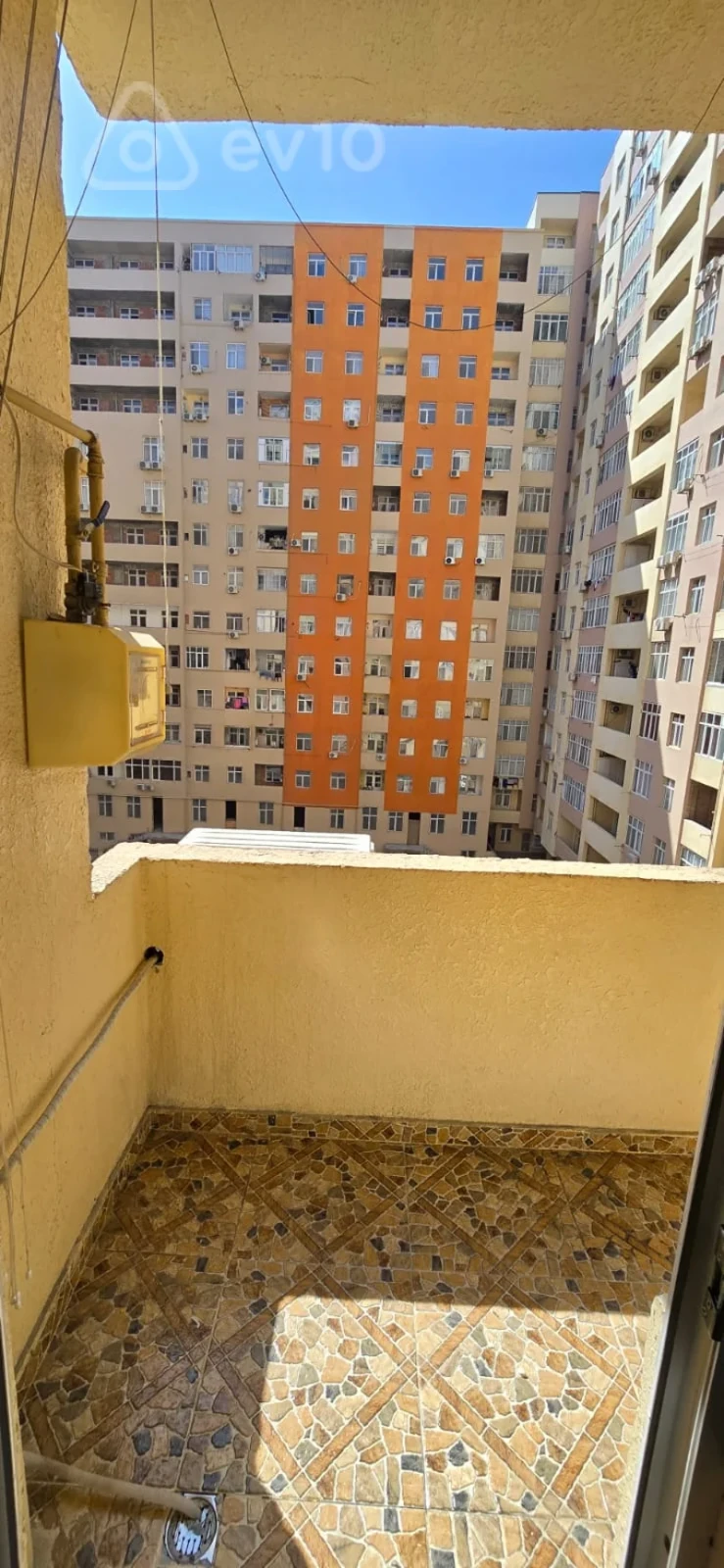 Kirayə verilir 3 otaqlı yeni tikili 120 m²