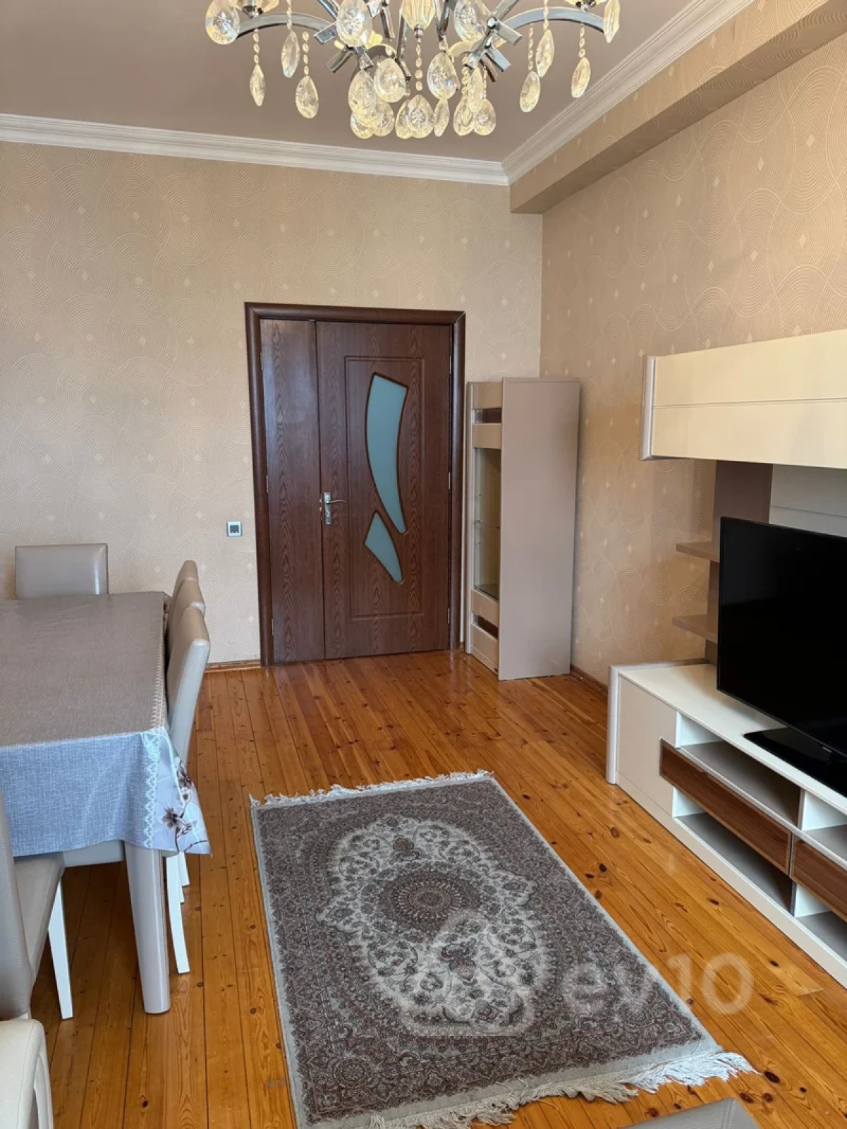 Kirayə verilir 3 otaqlı yeni tikili 120 m²