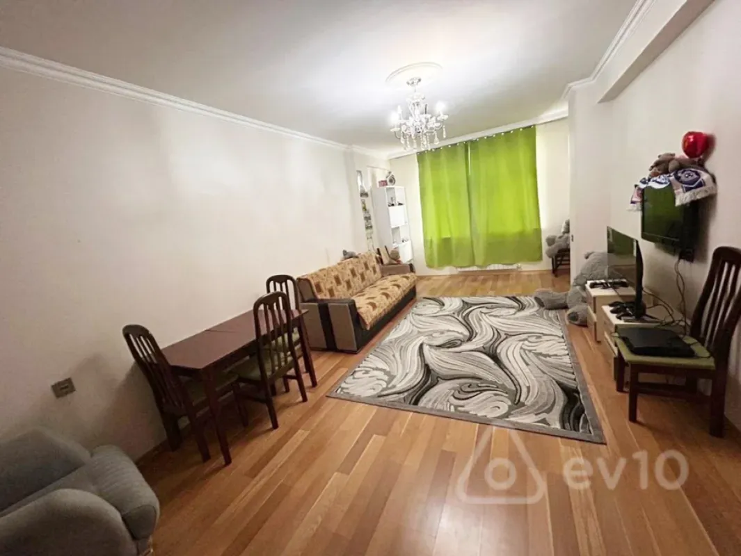 Satılır 2 otaqlı yeni tikili 75 m²