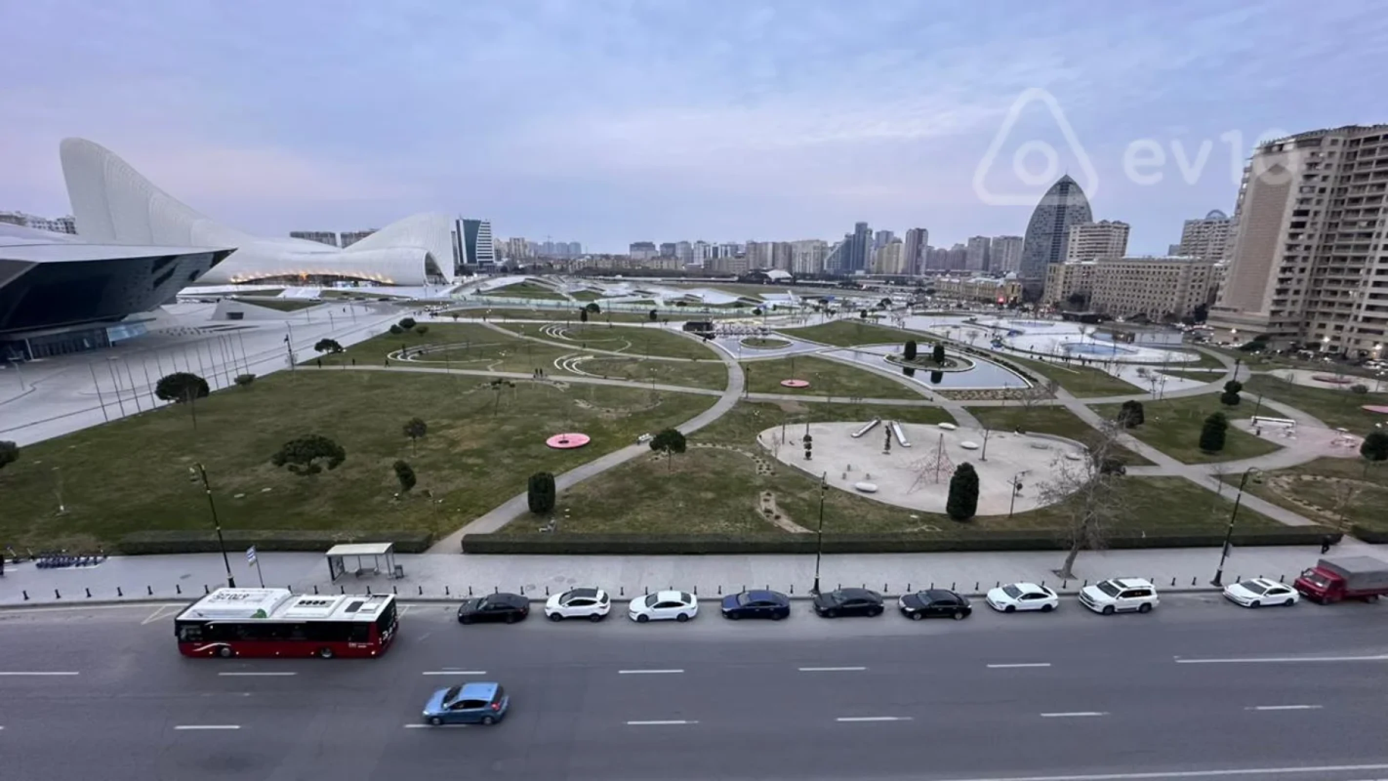 Kirayə verilir 3 otaqlı yeni tikili 90 m²