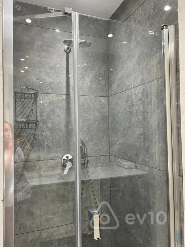 Kirayə verilir 2 otaqlı yeni tikili 62 m²