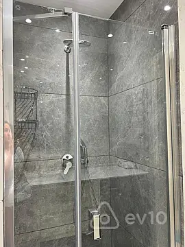 Kirayə verilir 2 otaqlı yeni tikili 62 m²