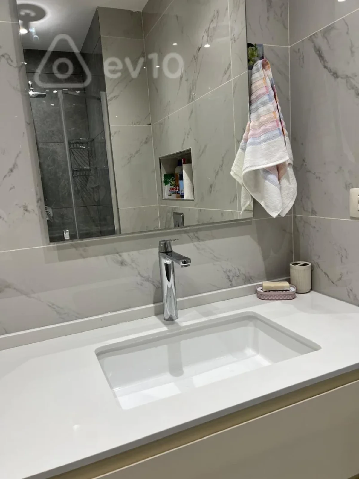 Kirayə verilir 2 otaqlı yeni tikili 62 m²