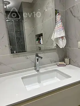 Kirayə verilir 2 otaqlı yeni tikili 62 m²