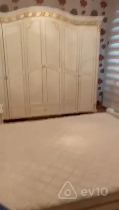 Kirayə verilir 4 otaqlı həyət evi 180 m²