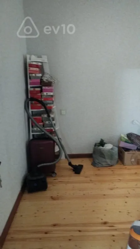 Satılır 4 otaqlı həyət evi 5 m²