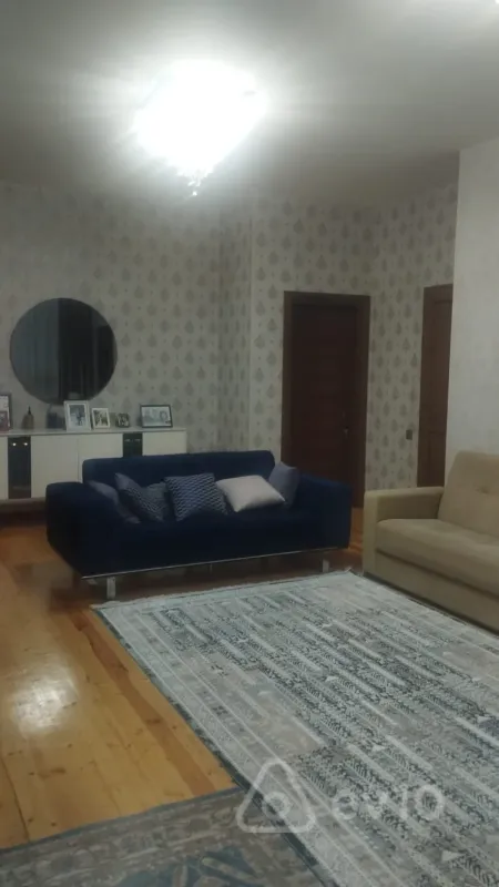 Satılır 4 otaqlı həyət evi 5 m²