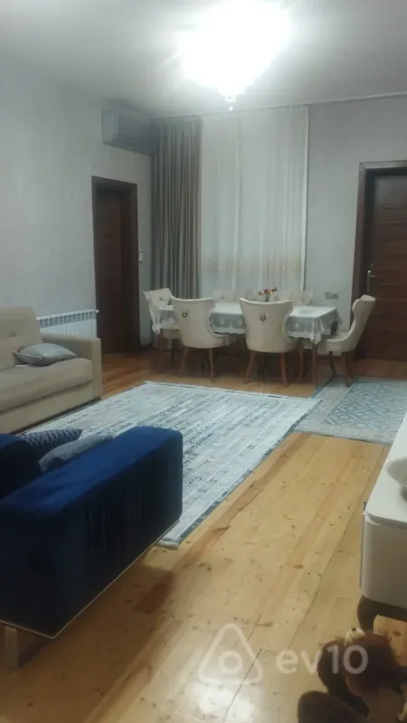 Satılır 4 otaqlı həyət evi 5 m²