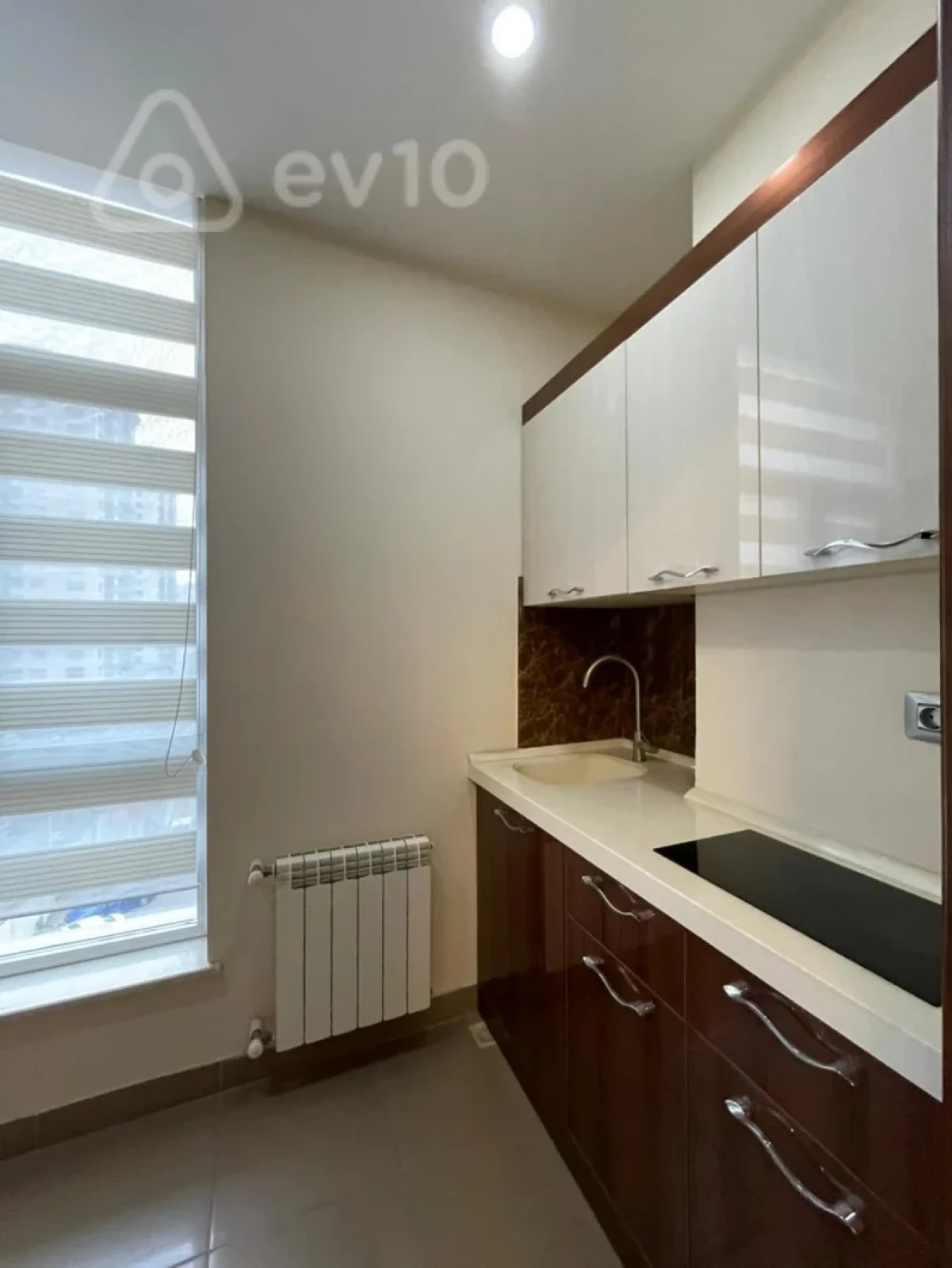 Kirayə verilir 5 otaqlı ofis 180 m²