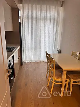 Kirayə verilir 2 otaqlı yeni tikili 70 m²