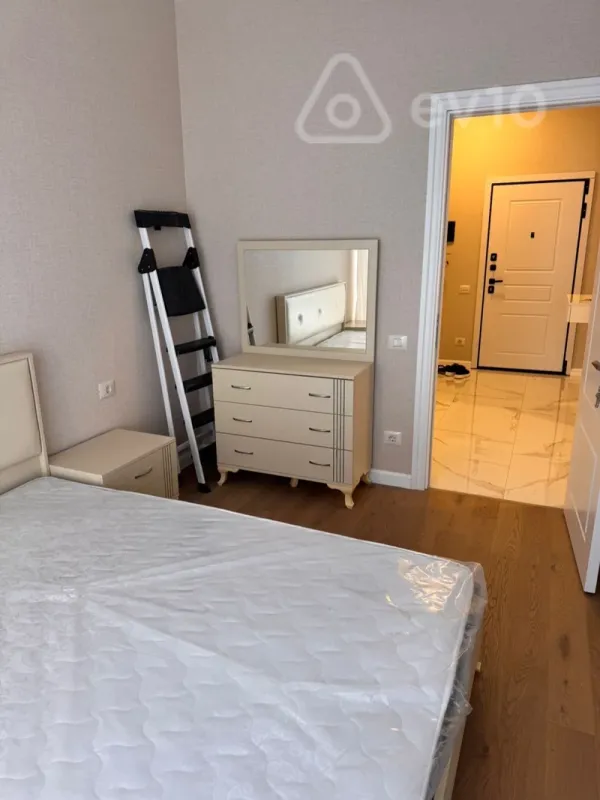 Kirayə verilir 2 otaqlı yeni tikili 70 m²