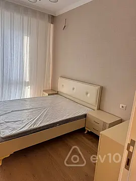 Kirayə verilir 2 otaqlı yeni tikili 70 m²