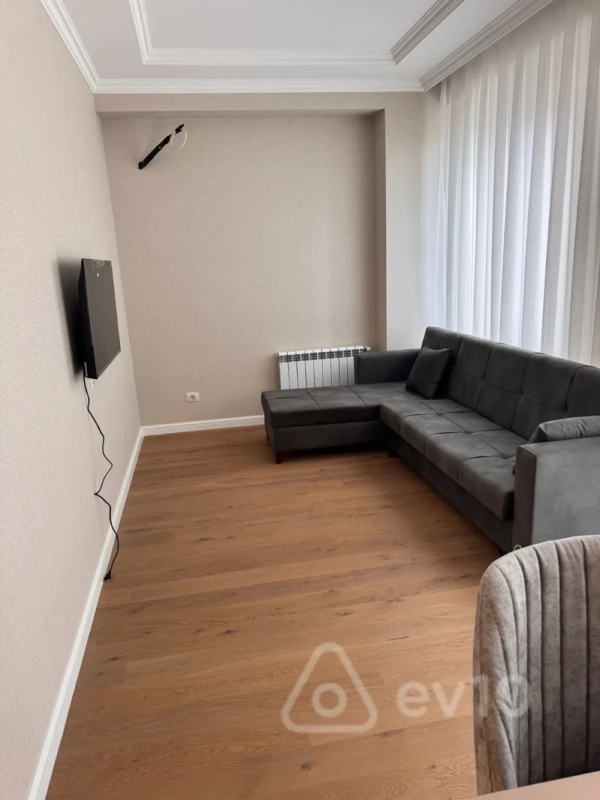 Kirayə verilir 2 otaqlı yeni tikili 70 m²