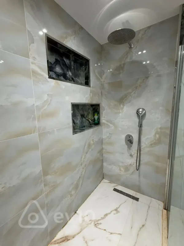 Satılır 3 otaqlı yeni tikili 106 m²