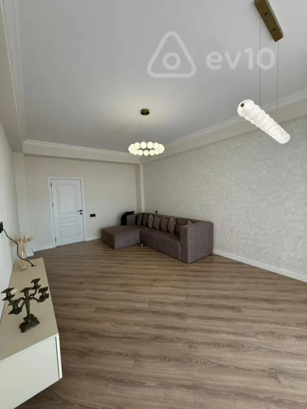 Satılır 3 otaqlı yeni tikili 106 m²