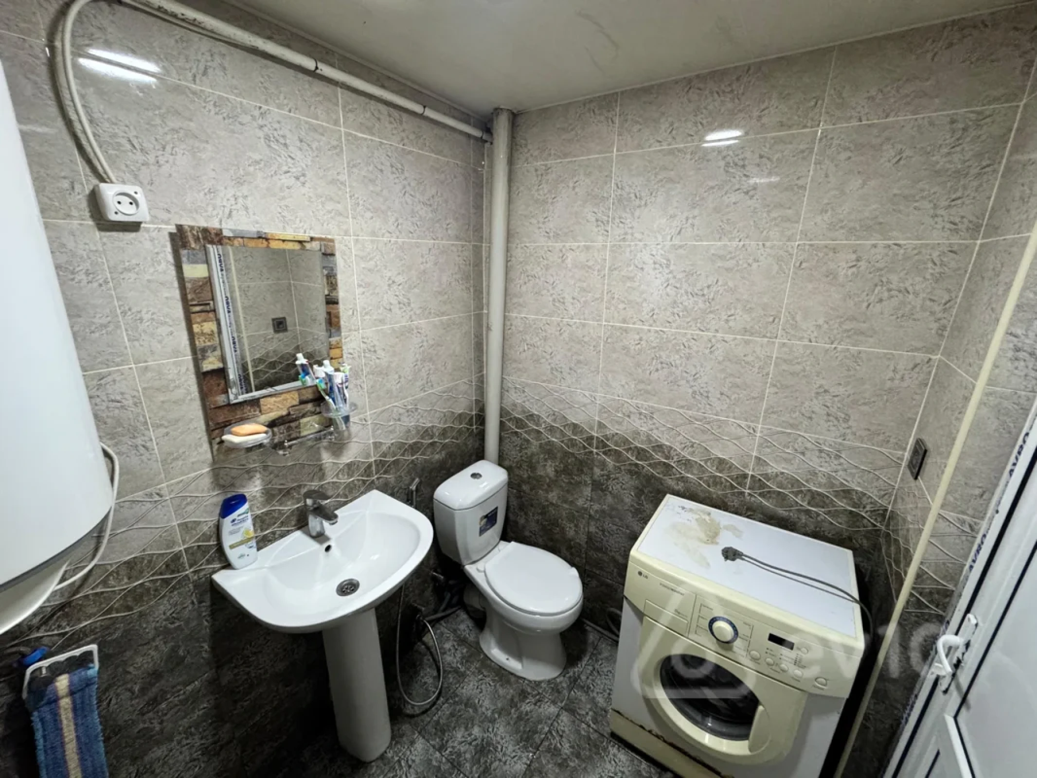 Kirayə verilir 1 otaqlı köhnə tikili 35 m²