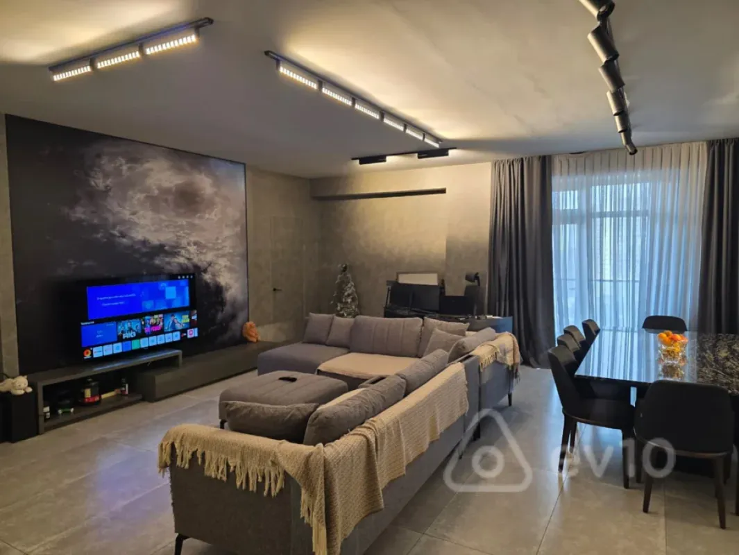 Satılır 3 otaqlı yeni tikili 145 m²