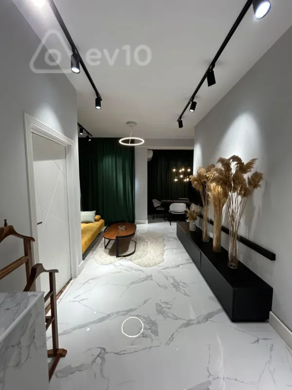 Satılır 3 otaqlı yeni tikili 73 m²