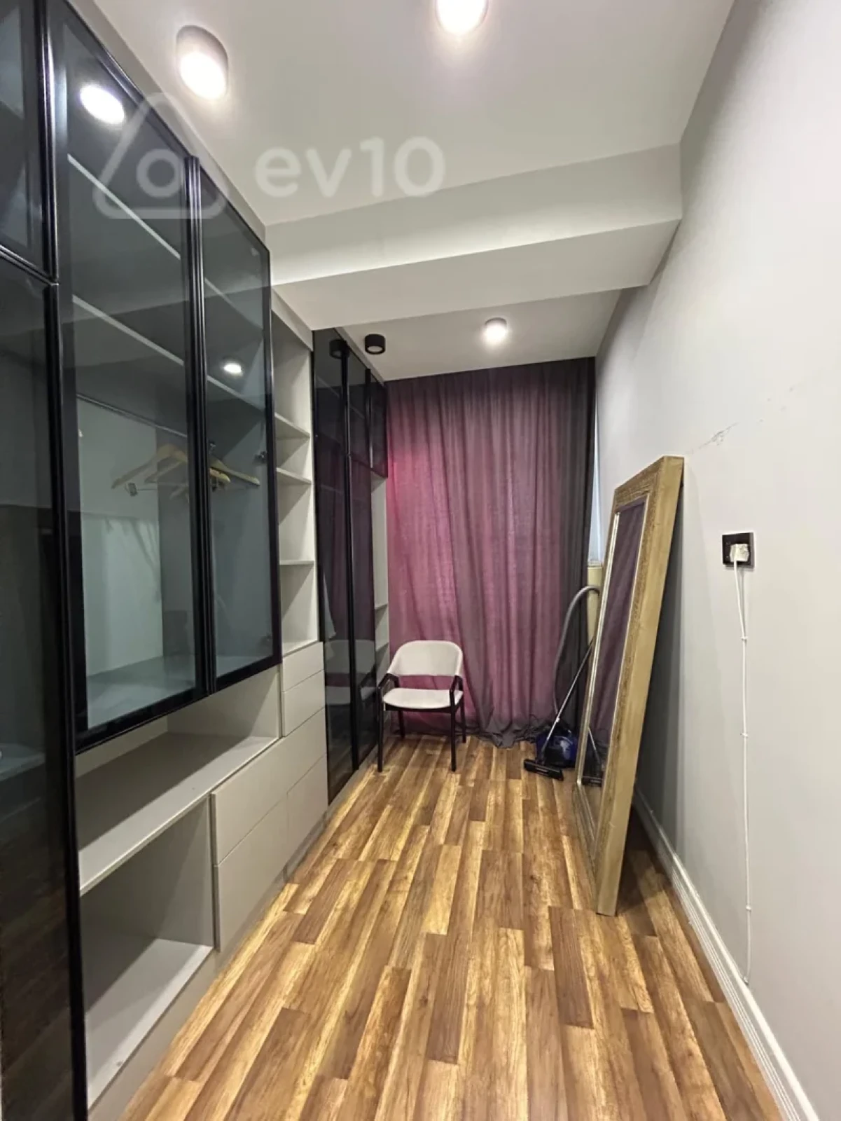 Satılır 3 otaqlı yeni tikili 73 m²