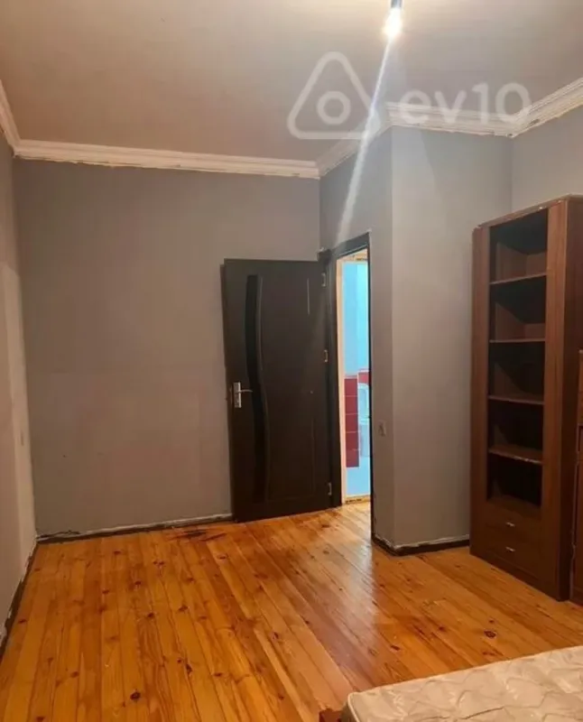 Kirayə verilir 2 otaqlı həyət evi 55 m²