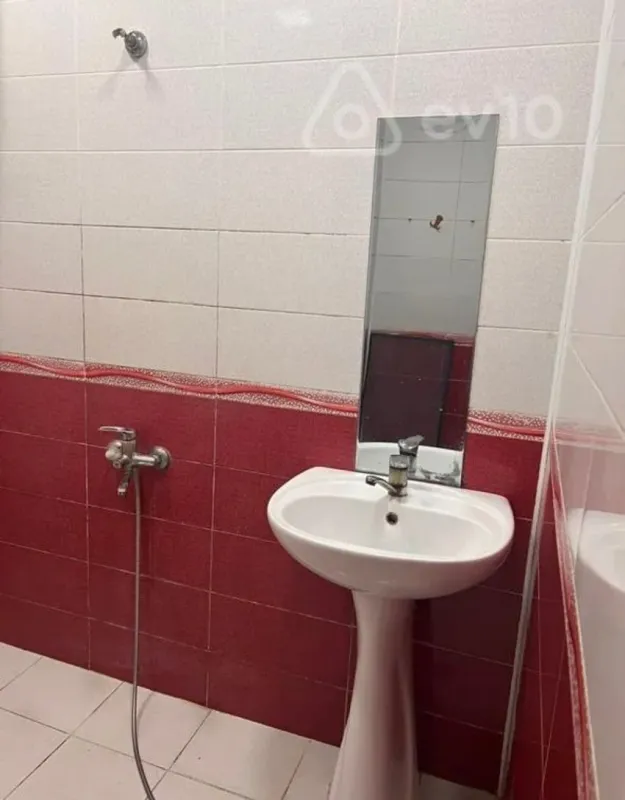 Kirayə verilir 2 otaqlı həyət evi 55 m²