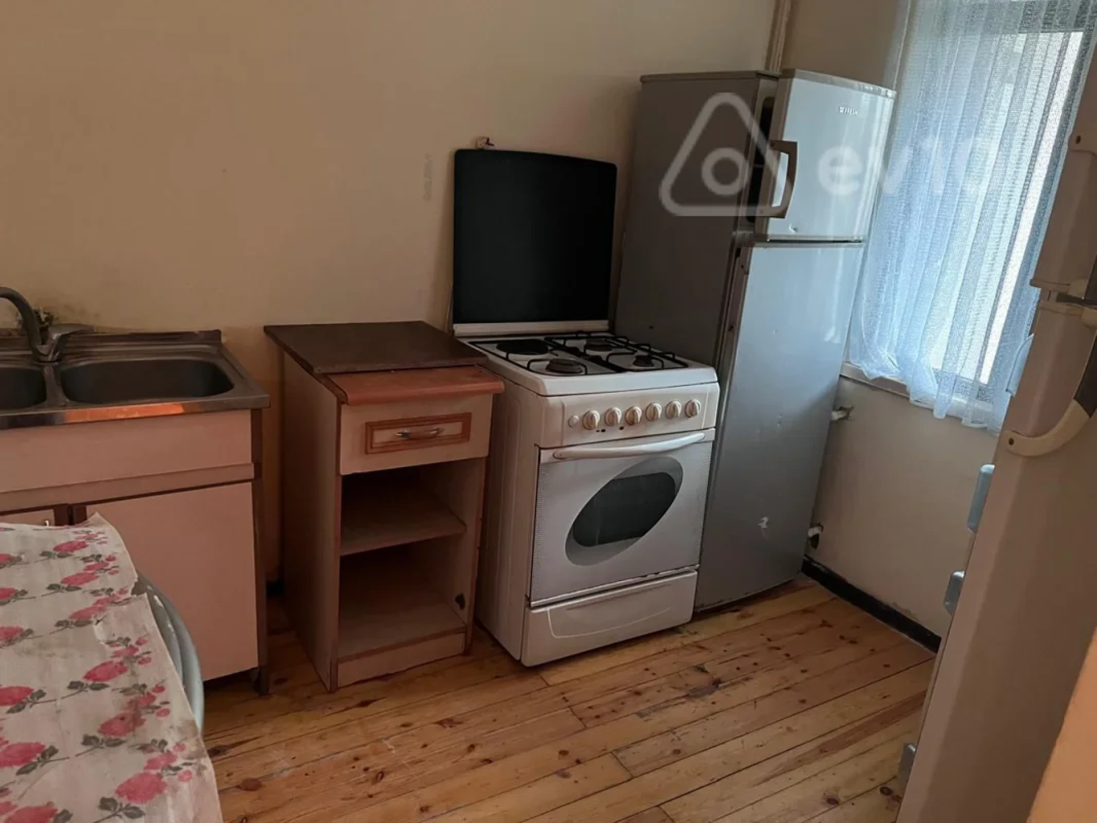 Kirayə verilir 2 otaqlı həyət evi 55 m²