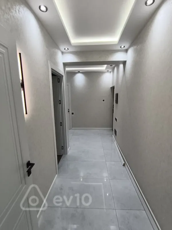 Satılır 3 otaqlı yeni tikili 85 m²
