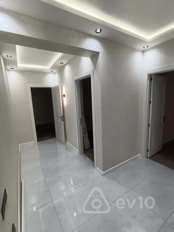Satılır 3 otaqlı yeni tikili 85 m²