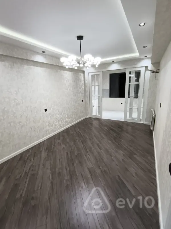 Satılır 3 otaqlı yeni tikili 85 m²