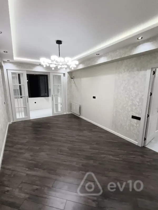 Satılır 3 otaqlı yeni tikili 85 m²