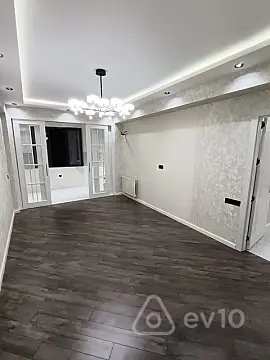 Satılır 3 otaqlı yeni tikili 85 m²