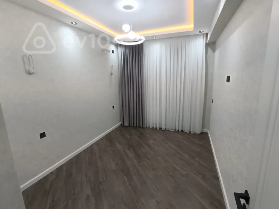 Satılır 3 otaqlı yeni tikili 85 m²