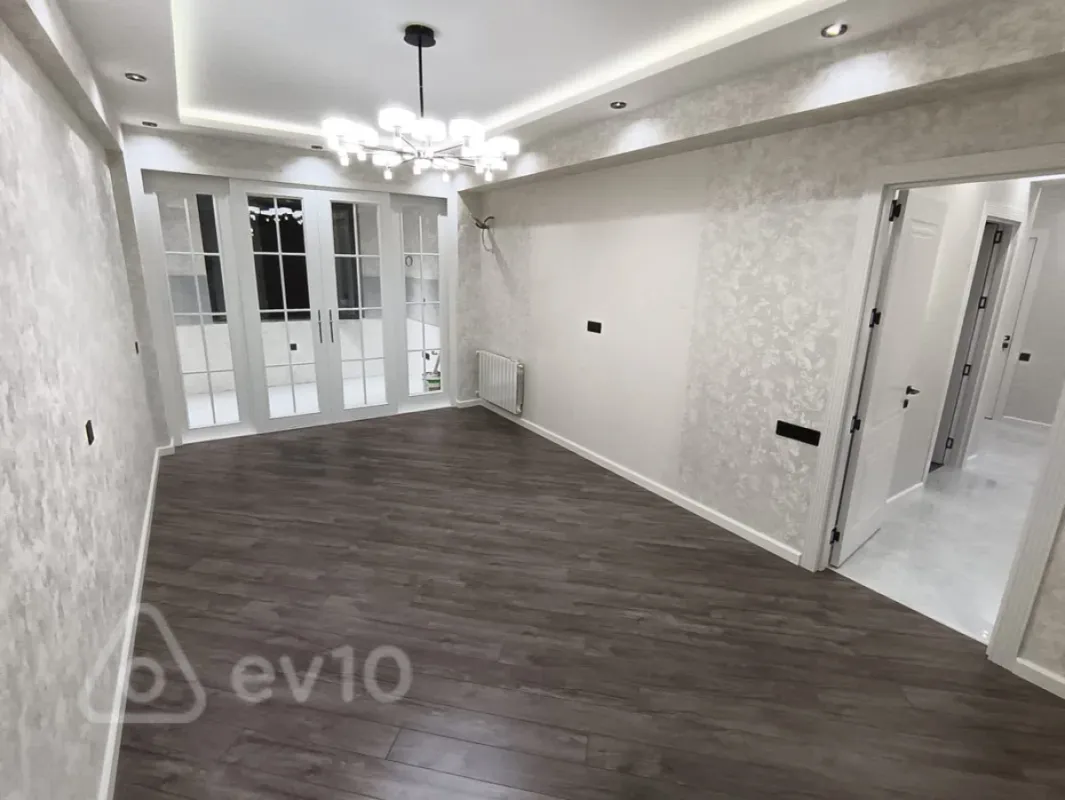 Satılır 3 otaqlı yeni tikili 85 m²