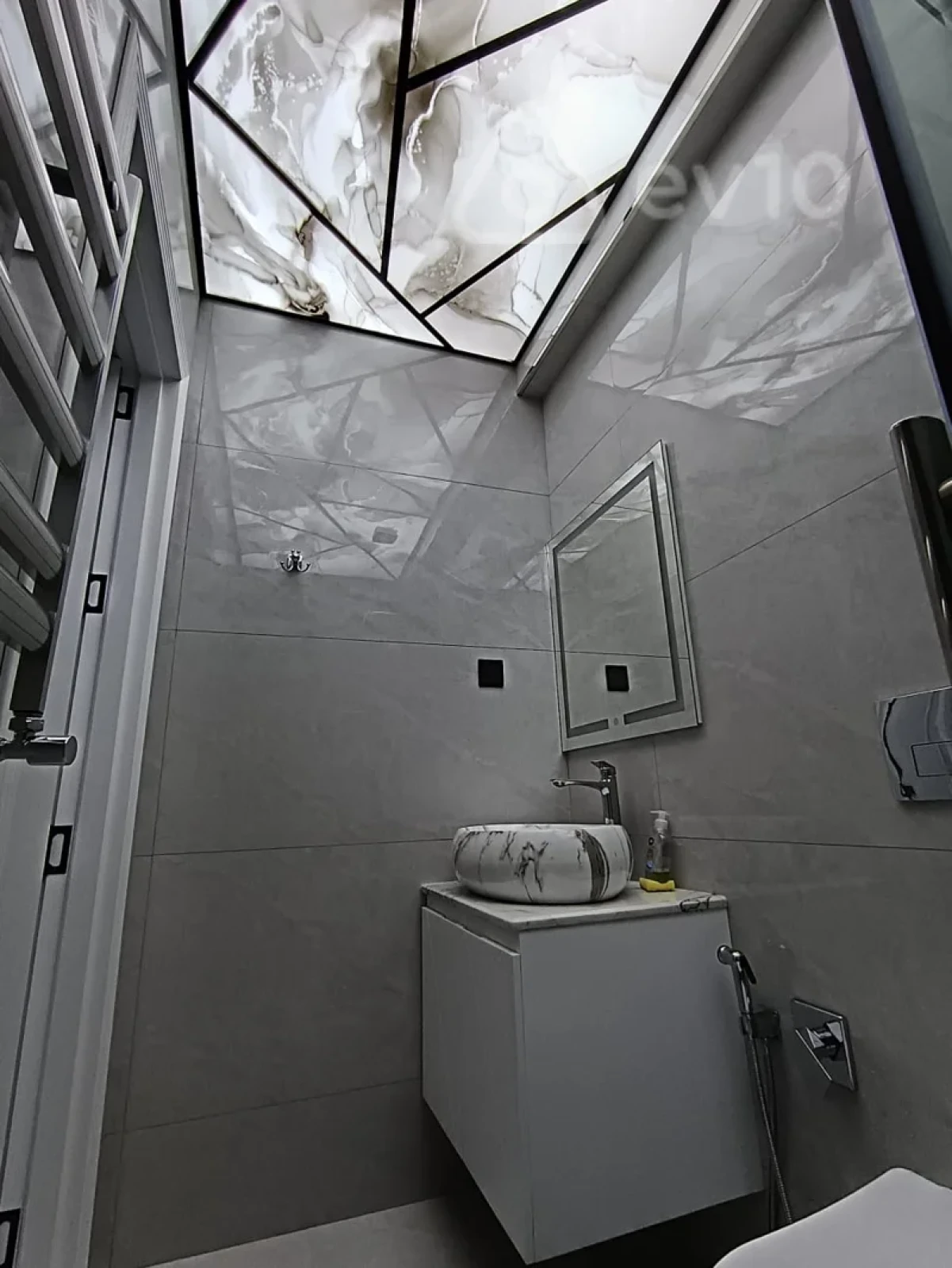 Satılır 3 otaqlı yeni tikili 85 m²