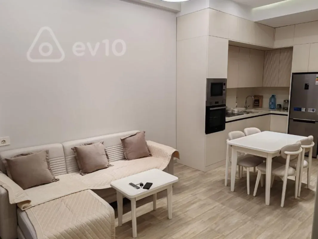 Kirayə verilir 3 otaqlı yeni tikili 65 m²