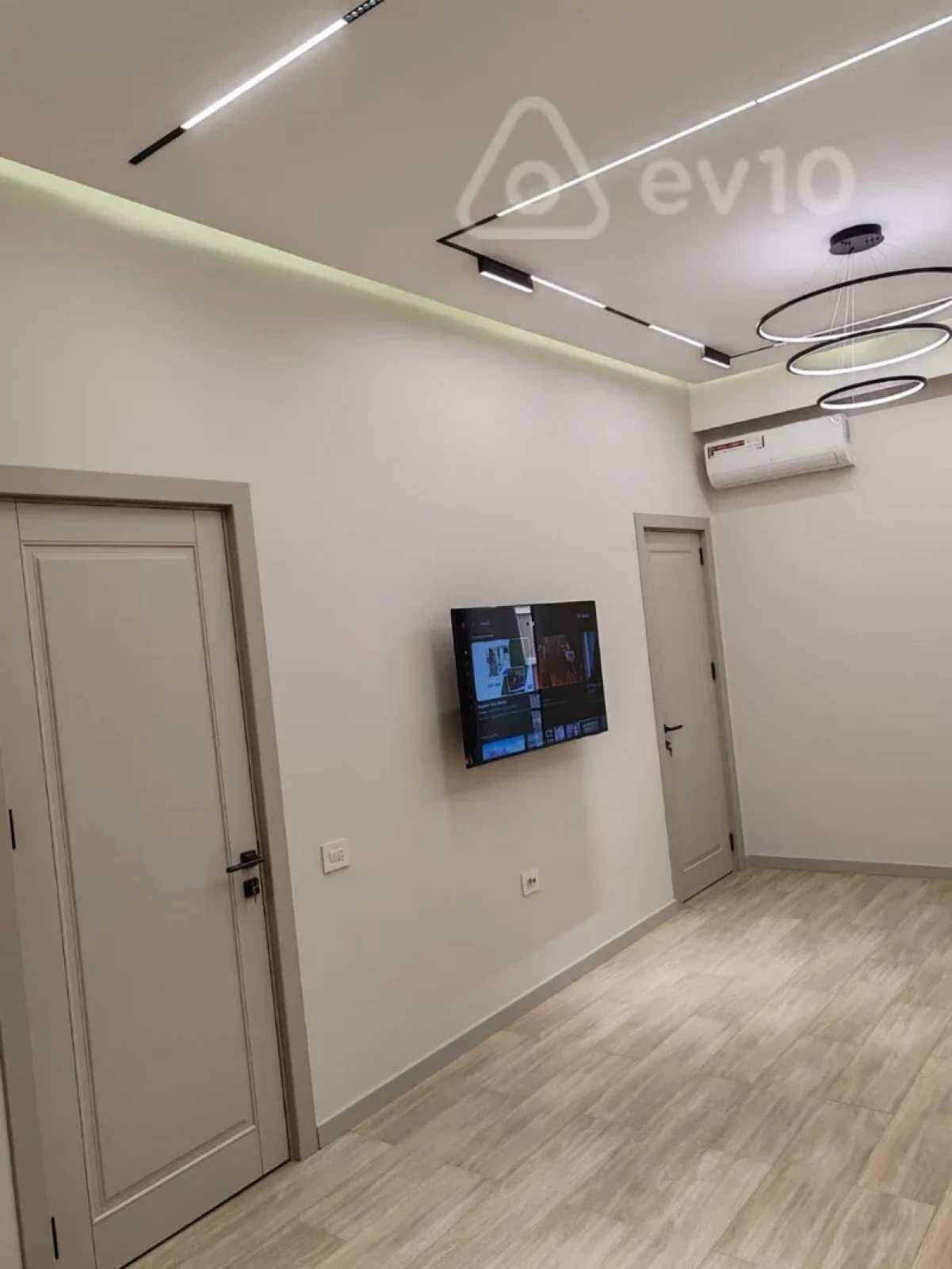 Kirayə verilir 3 otaqlı yeni tikili 65 m²