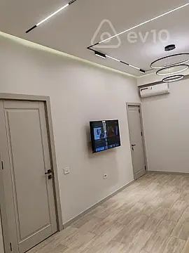 Kirayə verilir 3 otaqlı yeni tikili 65 m²