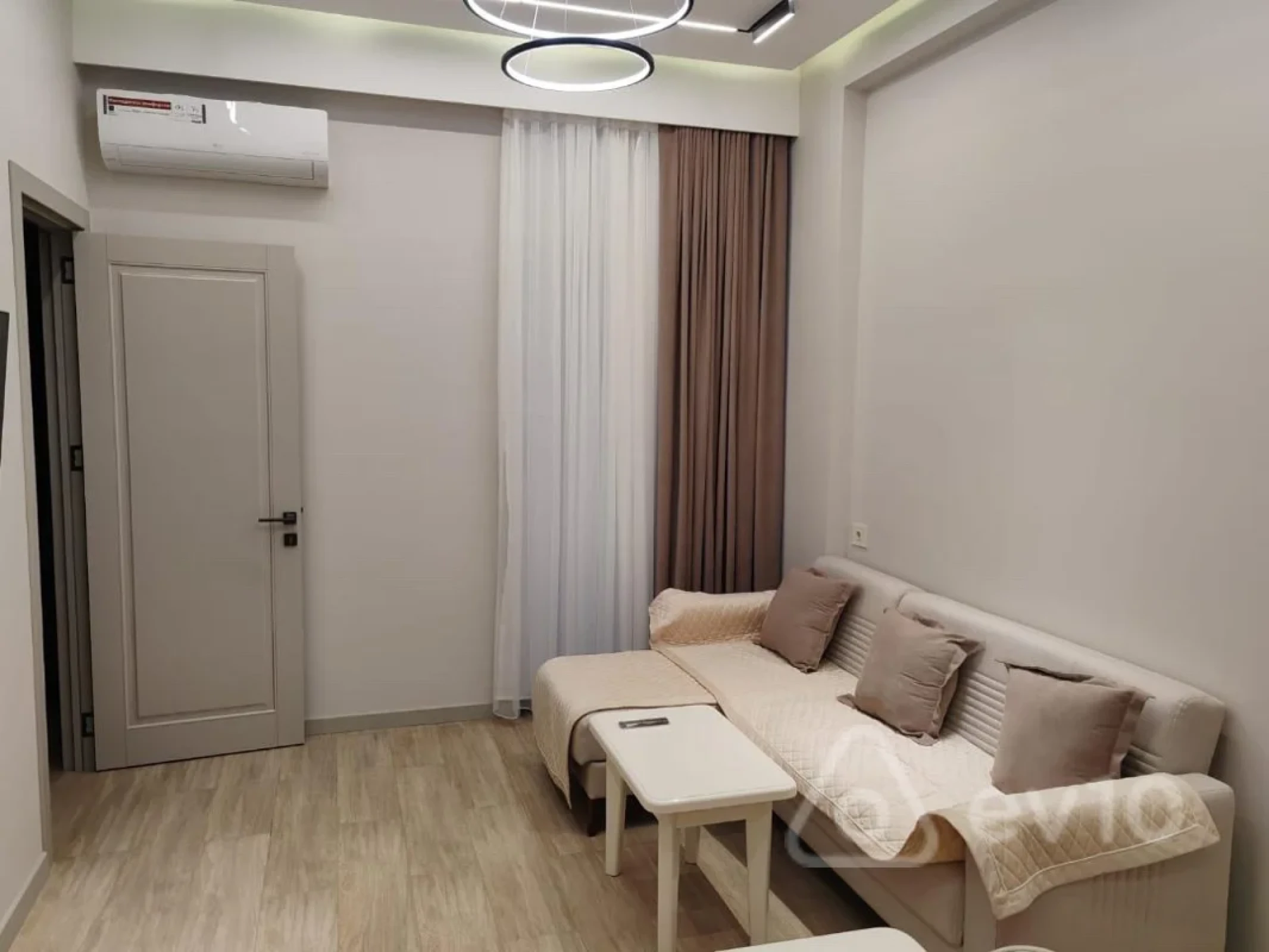 Kirayə verilir 3 otaqlı yeni tikili 65 m²