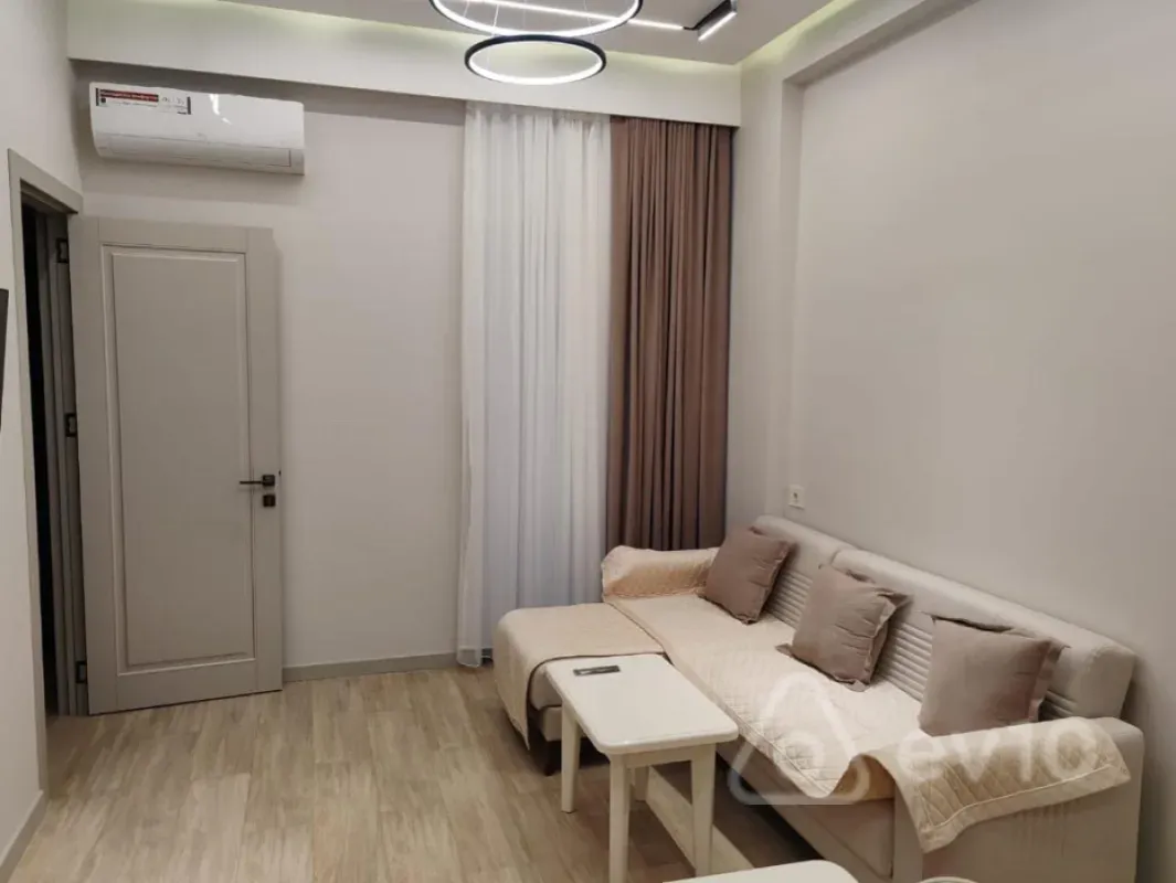 Kirayə verilir 3 otaqlı yeni tikili 65 m²