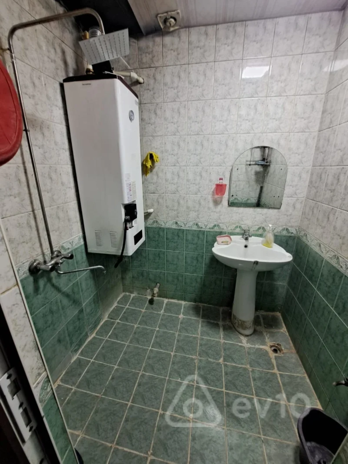 Kirayə verilir 3 otaqlı yeni tikili 100 m²