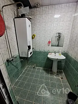 Kirayə verilir 3 otaqlı yeni tikili 100 m²