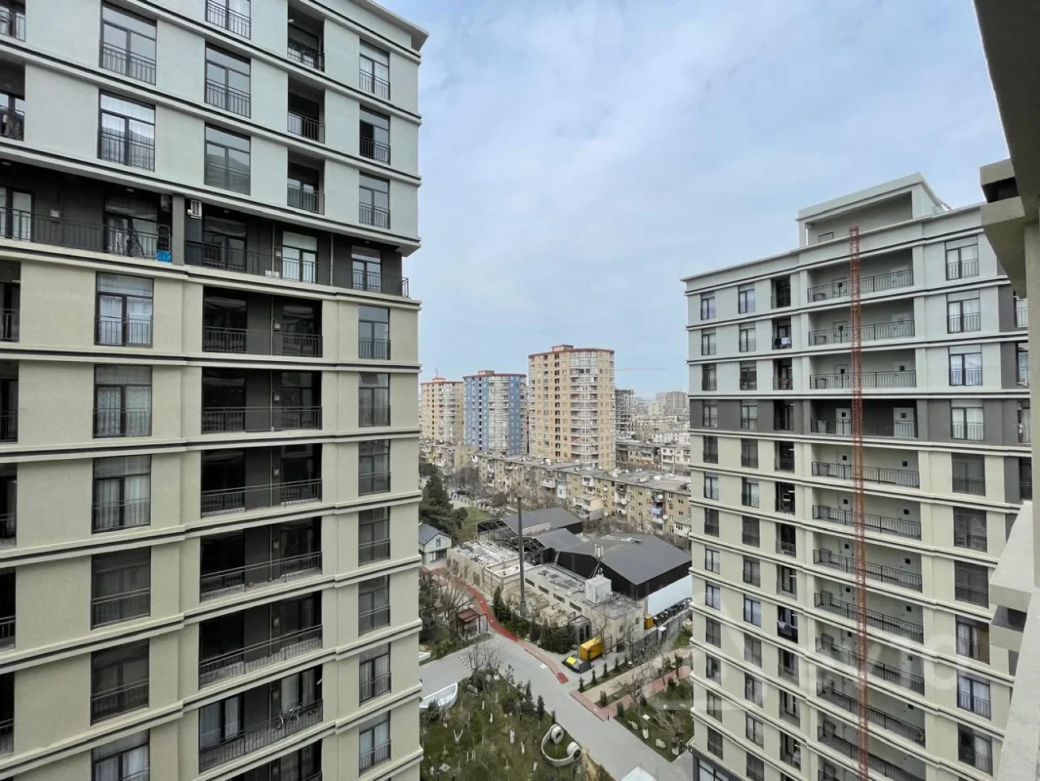Satılır 3 otaqlı yeni tikili 105 m²