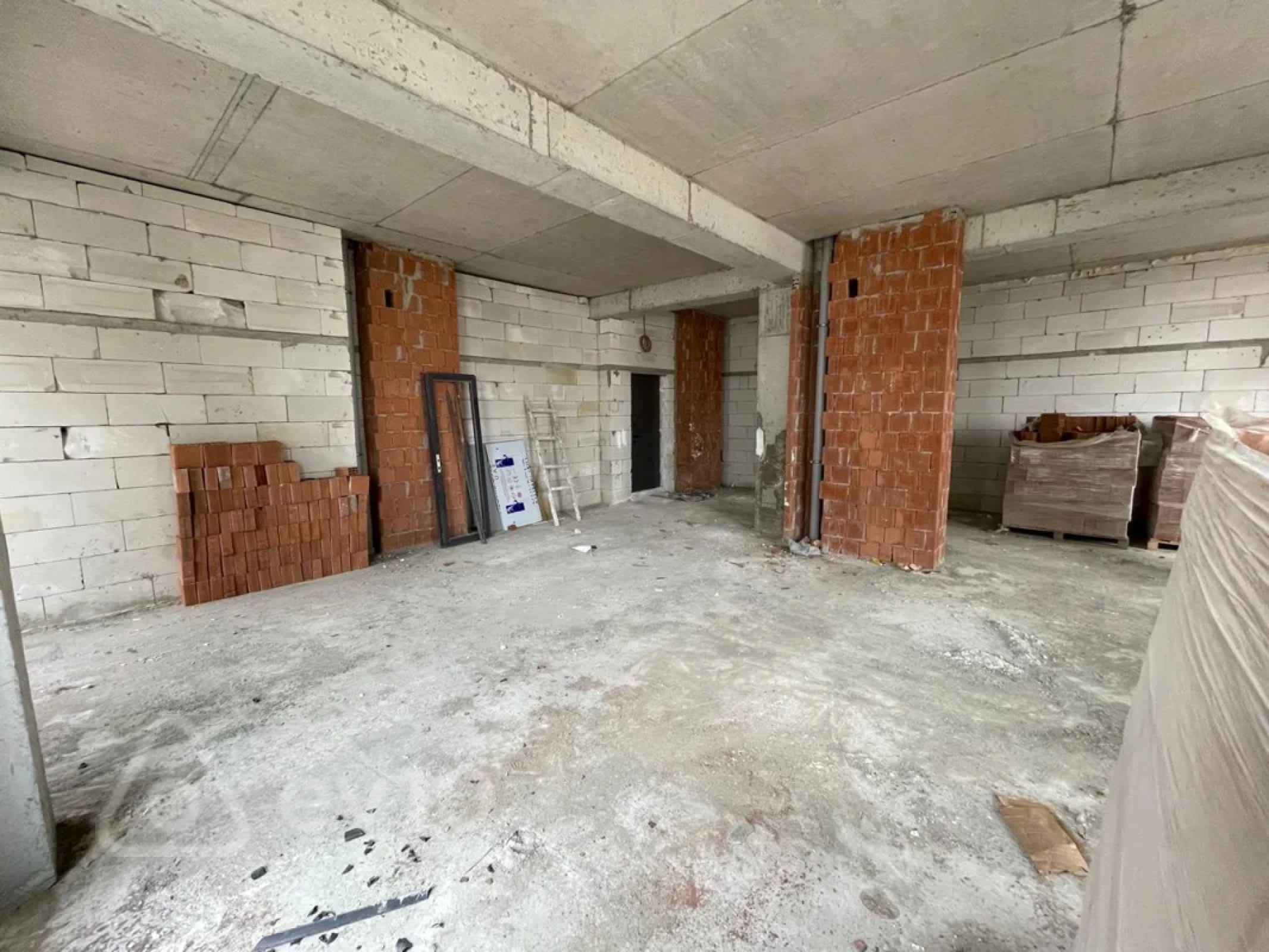 Satılır 3 otaqlı yeni tikili 105 m²