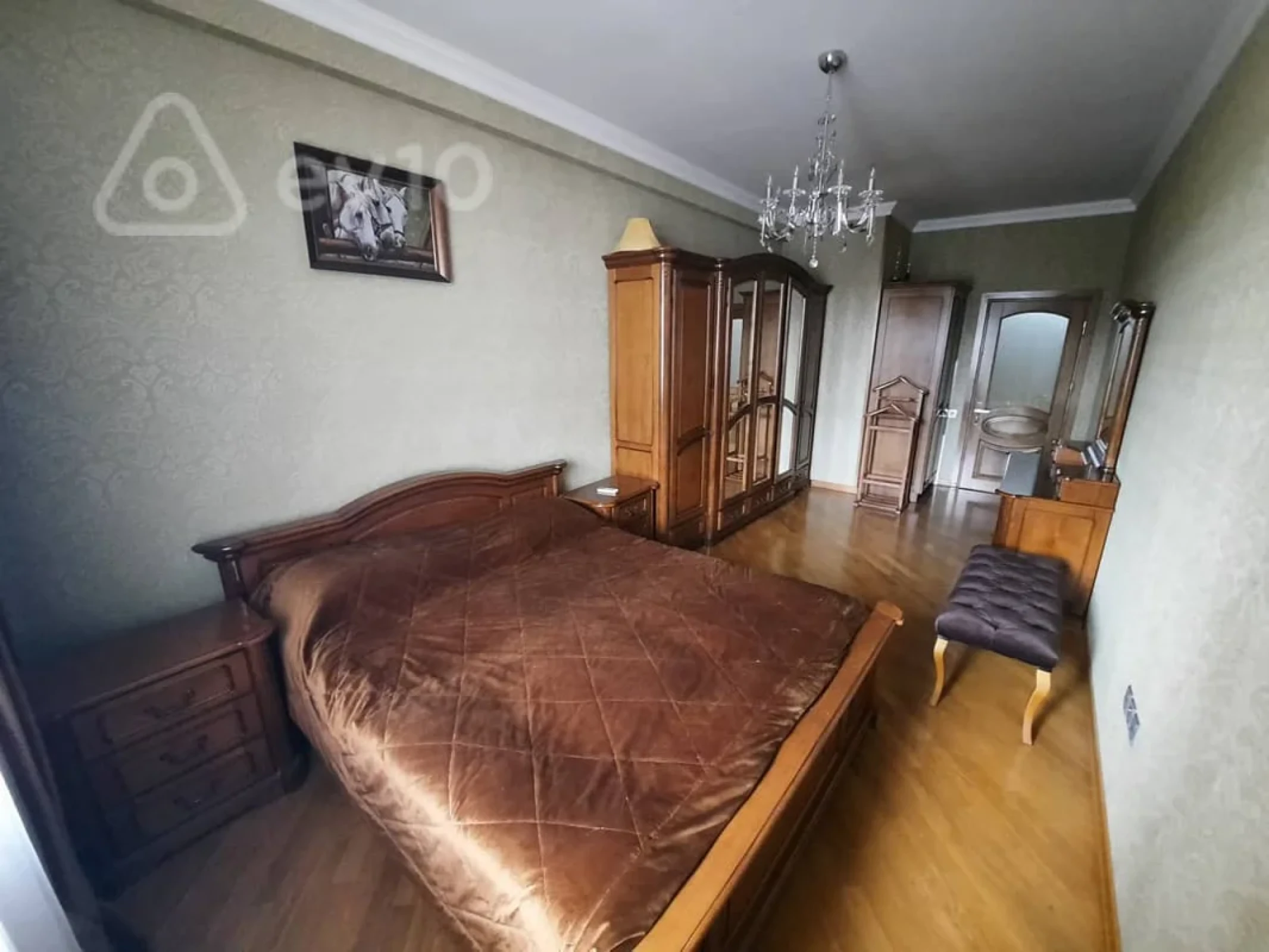 Kirayə verilir 3 otaqlı yeni tikili 145 m²